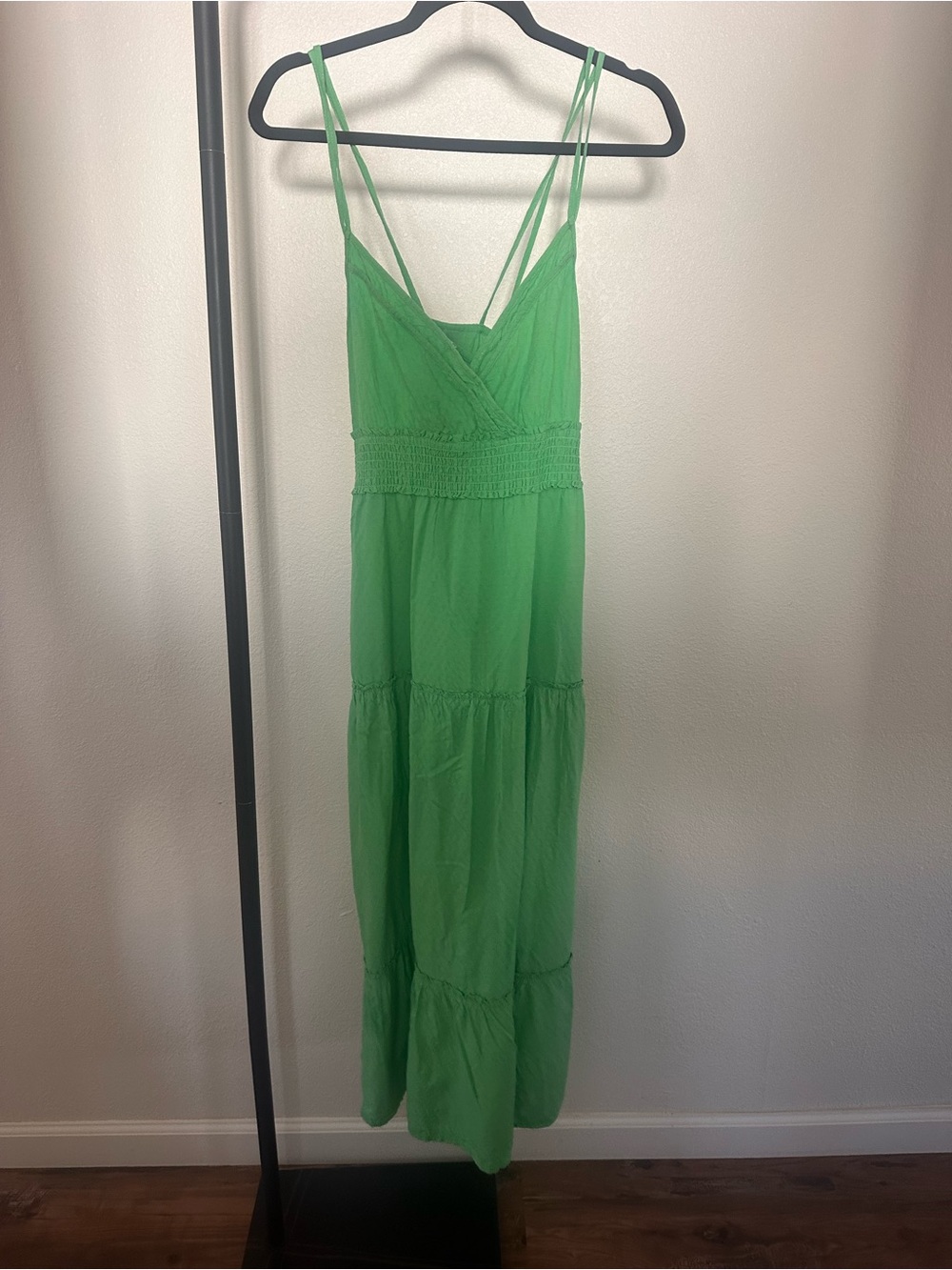 Universal Thread Bright Green Tiered Maxi Dress with Smocked Waist